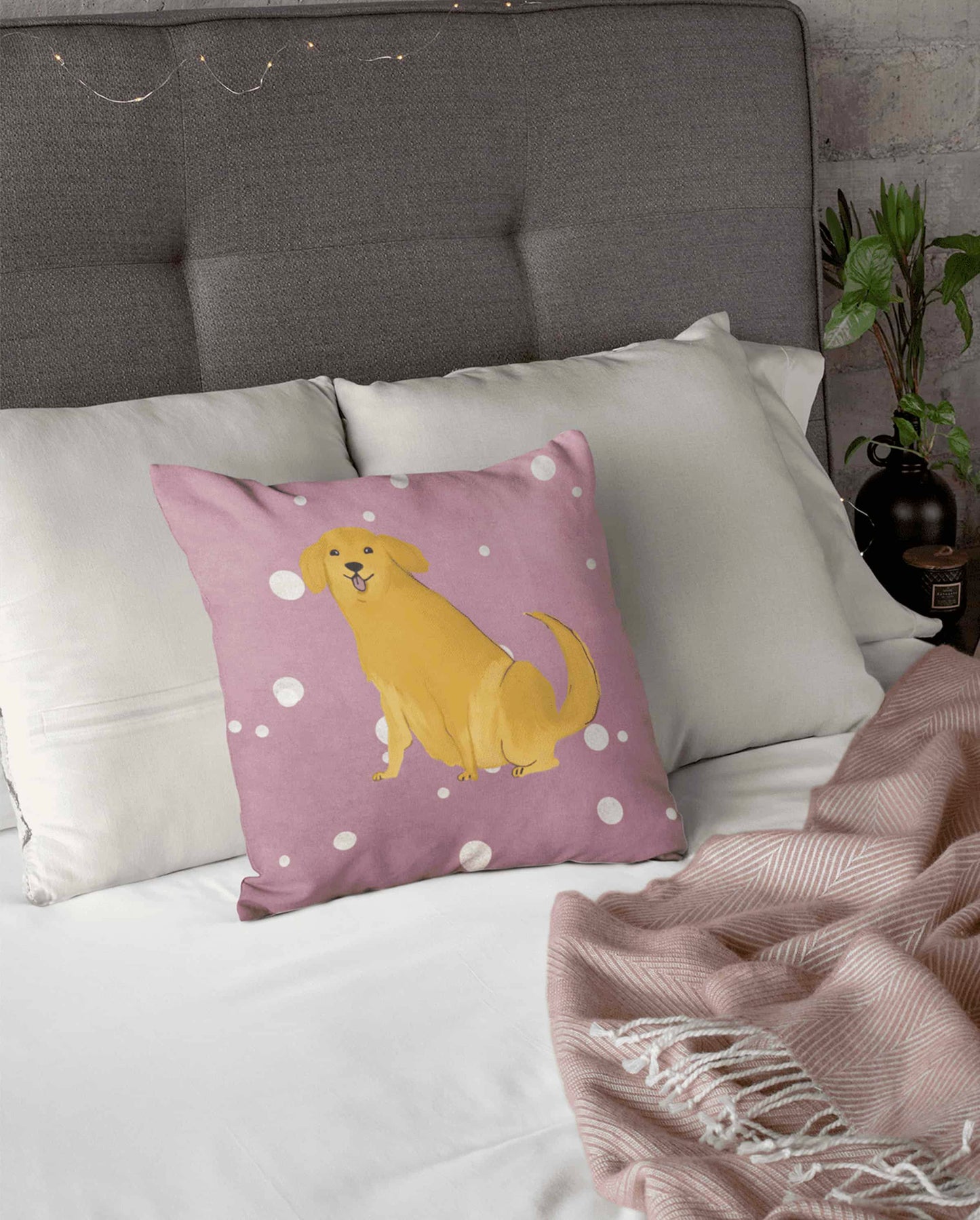 Golden Retriever Rose Premium Cushion